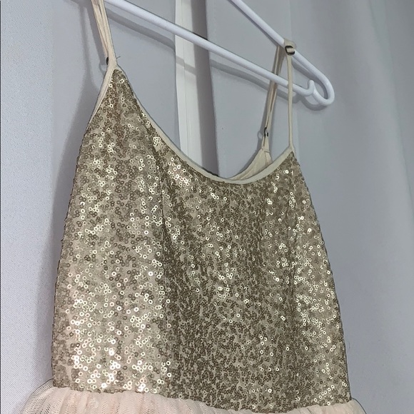 Stunning sequin/mesh dress!👑👗✨ - Picture 2 of 5